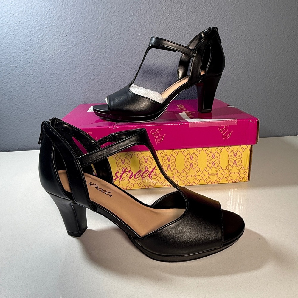 Easy Street Flash Sandals Womens 6.5 Black New T-Strap Peep Toe Heels